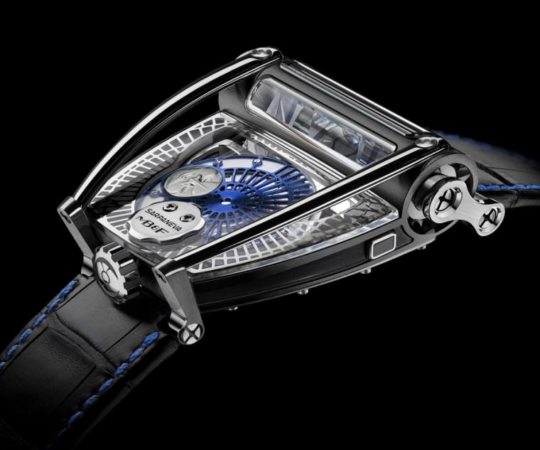 MB&F MoonMachine2。直徑49.x 51.5mm 鈦金屬錶殼/跳時、分鐘顯示,月相盈虧顯示/自動上鍊機芯,42小時動力儲存/藍寶石水晶鏡面,透明底蓋/防水30米/各款限量12只