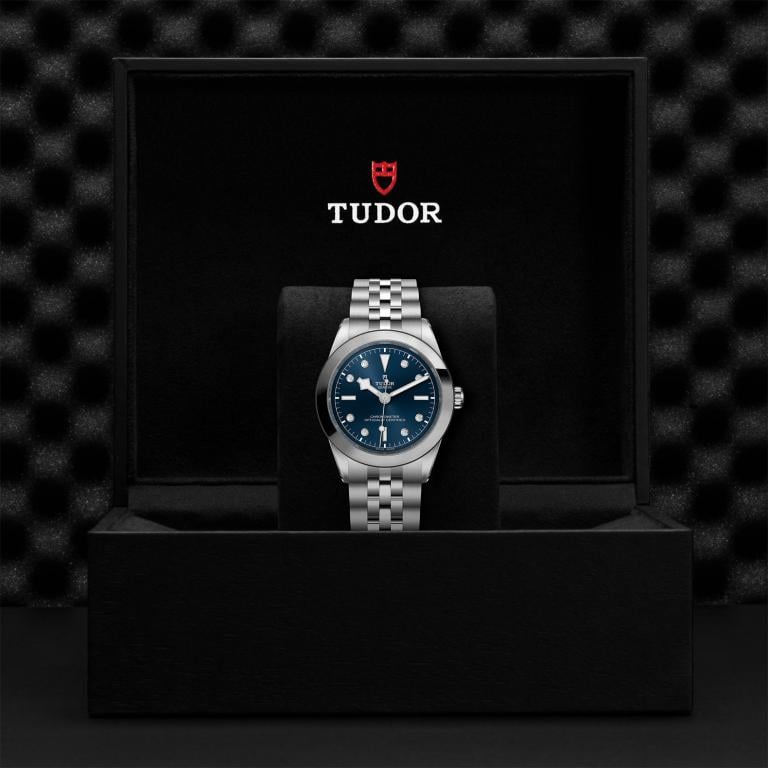 TUDOR Black Bay 39 slide 1