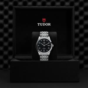 TUDOR 1926 thumb 1