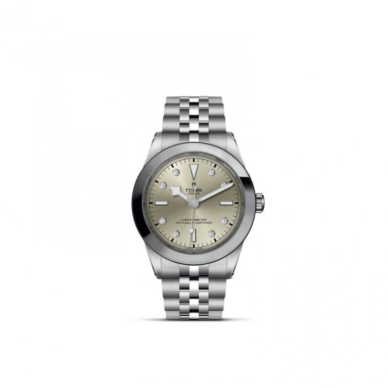 TUDOR Black Bay 39 slide 1