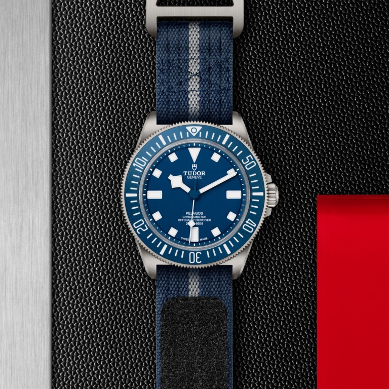 Pelagos FXD slide 1