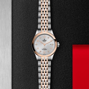 TUDOR 1926 thumb 1