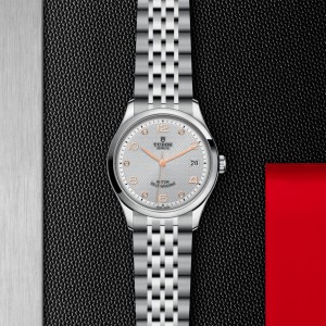 TUDOR 1926 thumb 1