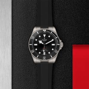 TUDOR Pelagos 39 thumb 1