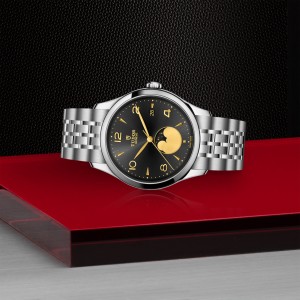 TUDOR 1926 Luna thumb 1
