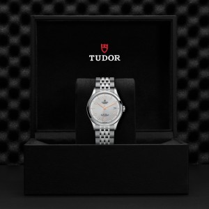 TUDOR 1926 thumb 1