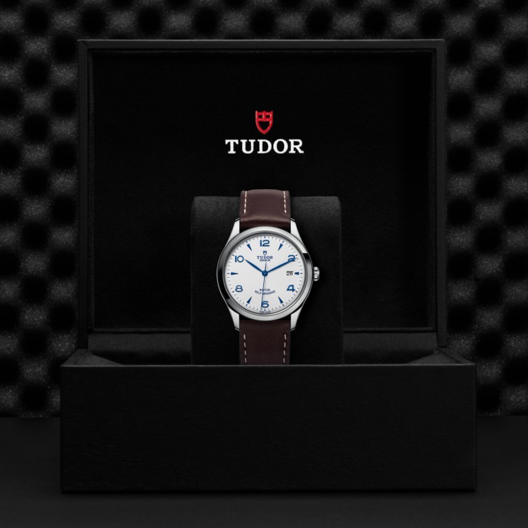 TUDOR 1926 slide 1
