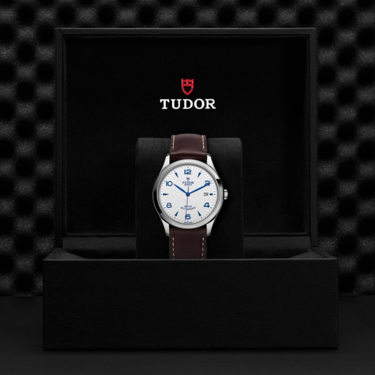 TUDOR 1926 slide 1