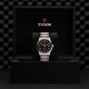 TUDOR 1926 thumb 1