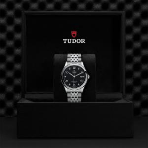 TUDOR 1926 thumb 1